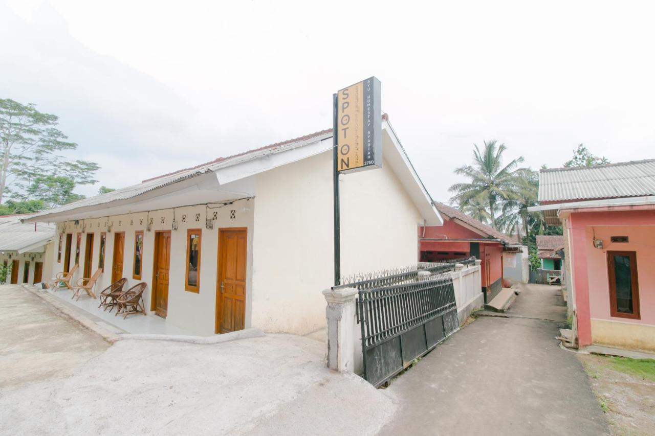 Ayu Homestay Syariah Sukabumi Exteriér fotografie